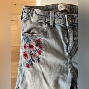 Abercrombie kids high rise wide leg embroidered jeans